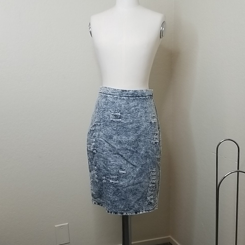 Acid wash pencil skirt